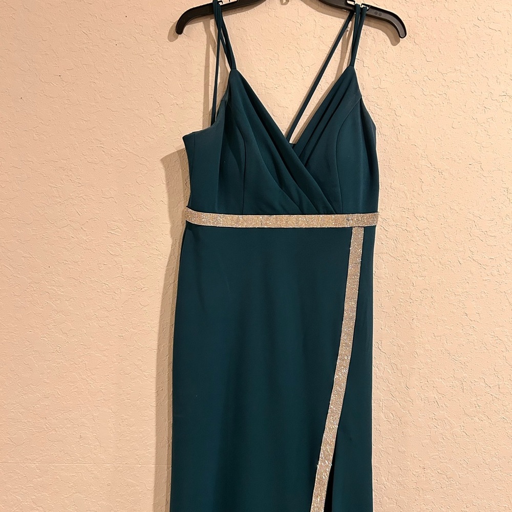 Elegant Teal Evening Dress with Gold Accents